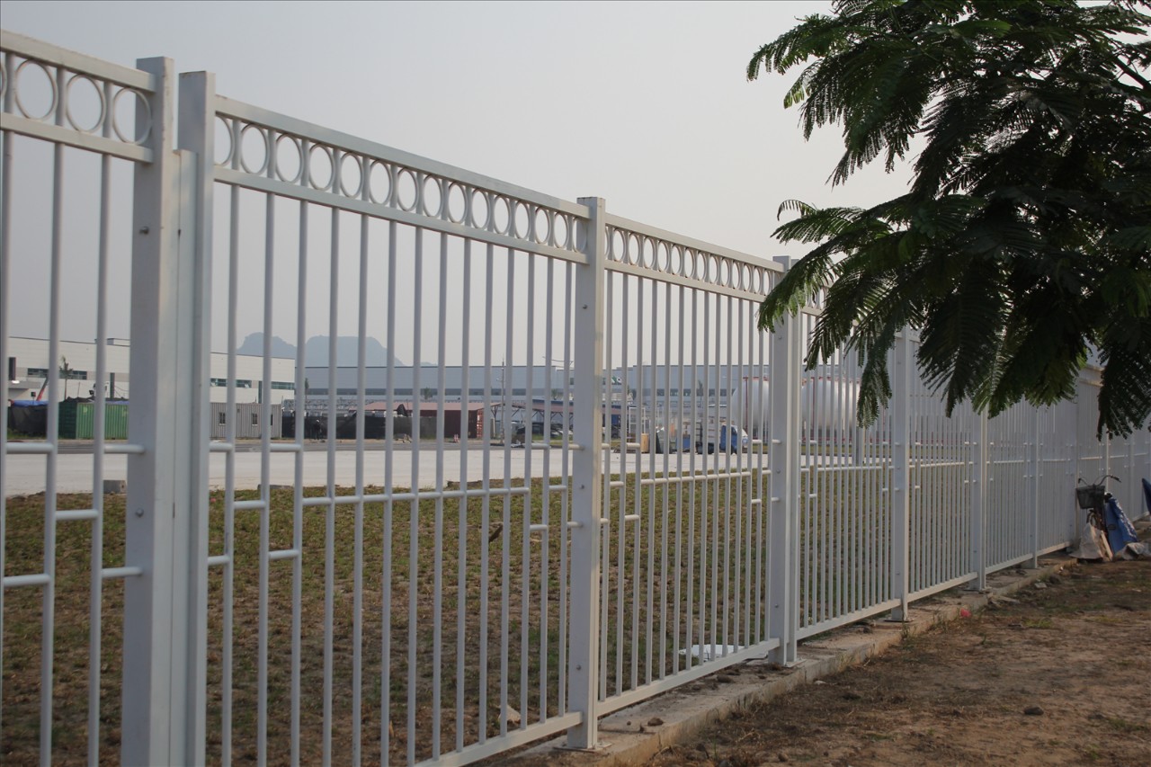 Hàng rào nhà cấp 4